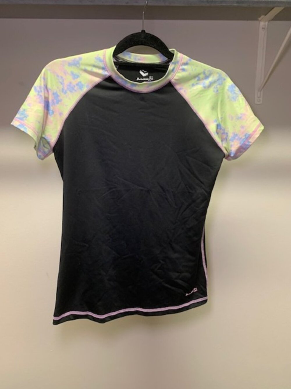 Burnside Pastel Tie‑Dye Sleeve Swim Shirt – L UV‑Ready Rashguard